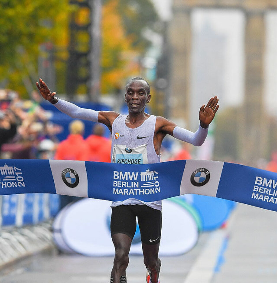 Ingen verdensrekord, men mange gode norske resultater i Berlin Eliud_Kipchoge_vinner_i_maal_640_jiro-8_2.jpg