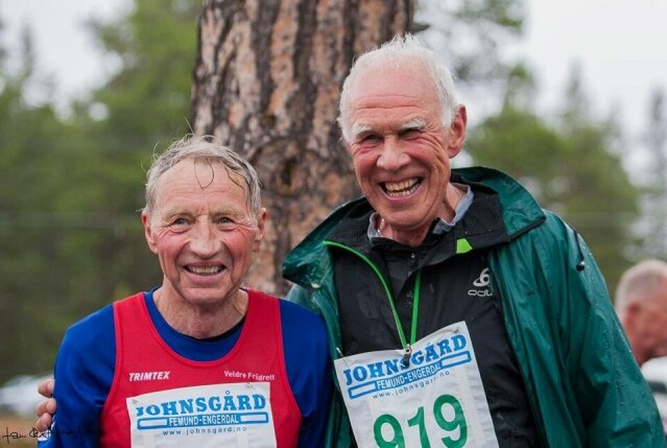 Lørdagens blide Femundløp-jubilanter, Bjørn Tvedt (til v.) og Magne Martinsen. (Foto: Jan Ole Johnsgård) Lørdagens blide Femundløp-jubilanter, Bjørn Tvedt (til v.) og Magne Martinsen. (Foto: Jan Ole Johnsgård)