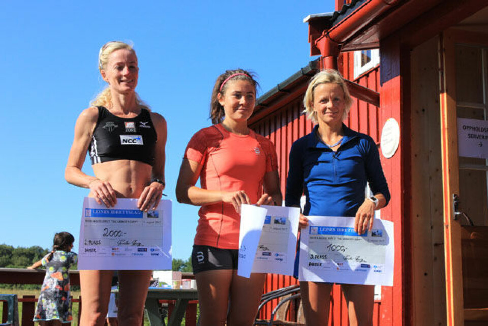 Vellykket Skarbotn Opp i Steigen! Pallen_Dameklassen_IMG_0888.jpg