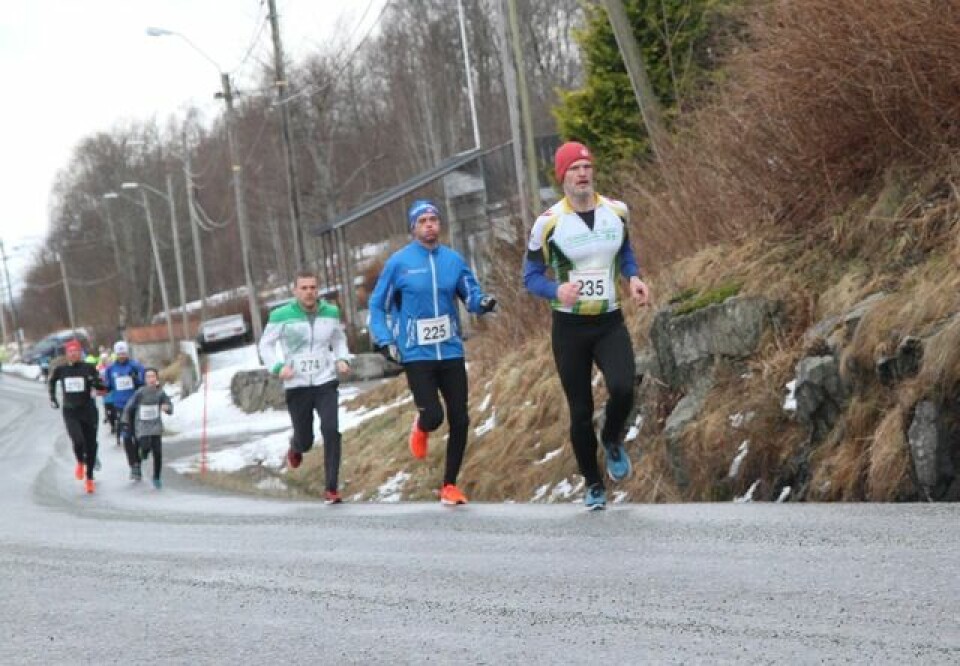 Debutant fra Vågsøy vant 10 km i Ålesund Torgeir_Dalseth_1km