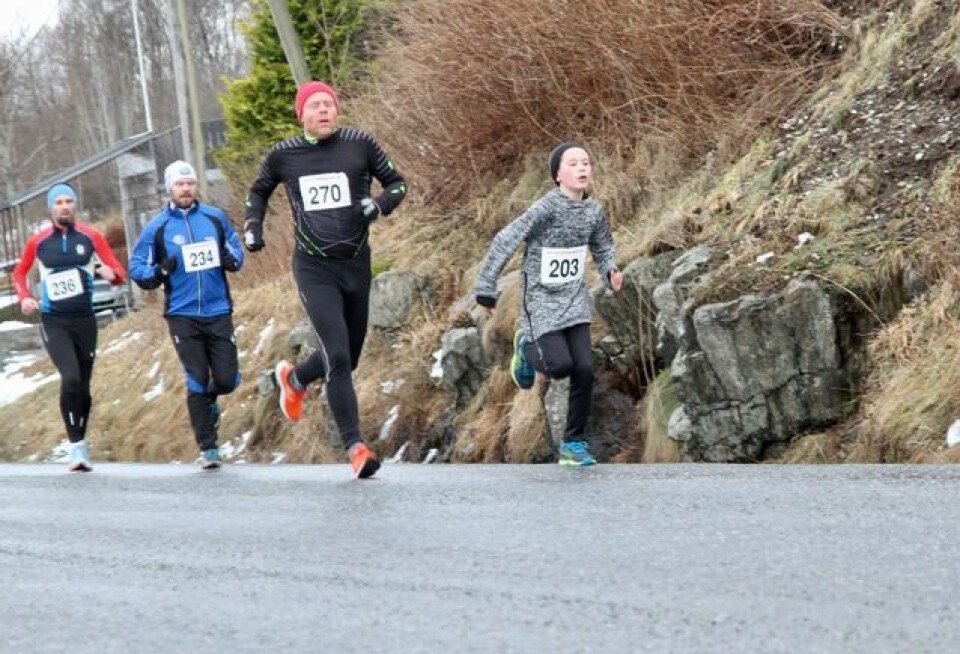 Debutant fra Vågsøy vant 10 km i Ålesund Sondre_Gangsoey_1km