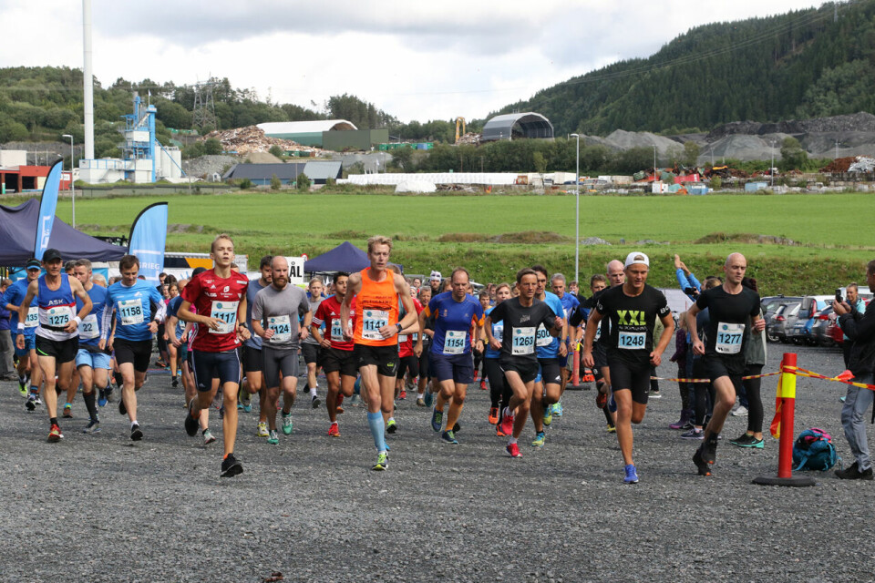 Fra starten halvmaraton som samlet flest deltagere denne gang Fra starten halvmaraton som samlet flest deltagere denne gang