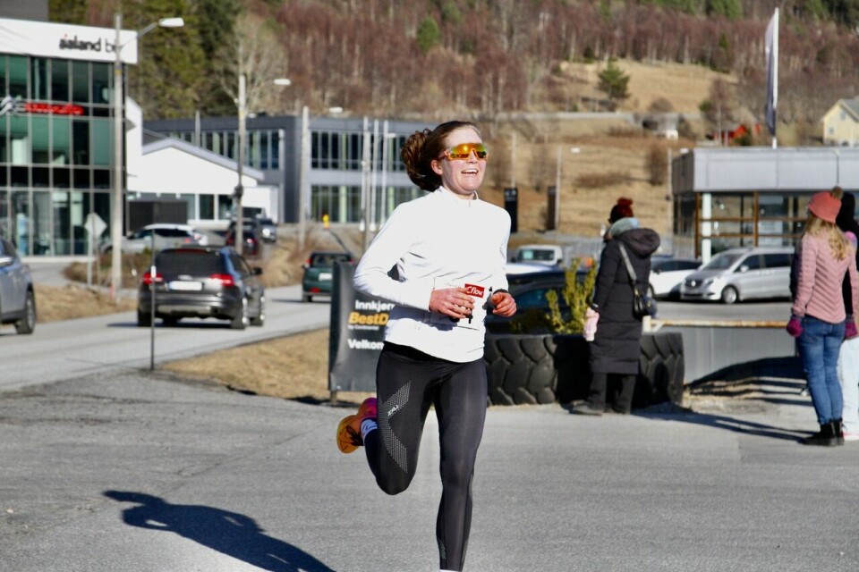 Live Solheimdal satte ny løyperekord på 5 km i Ålesund 5km_Janne_Elin_Vatnaland