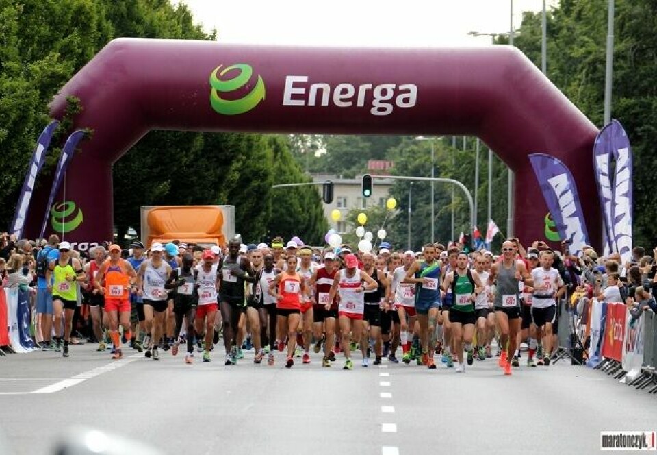 Fra starten av årets Gdansk Marathon som gikk under løpsforhold med skyet vær og temperaturer rundt 20 grader (Foto: www.maratonszyk.pl) Fra starten av årets Gdansk Marathon som gikk under løpsforhold med skyet vær og temperaturer rundt 20 grader (Foto: www.maratonszyk.pl)