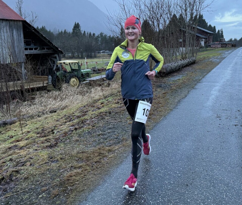 Ålesund Nyttårsmaraton med deltakerrekord til tross for dårlig vær Maraton_Louise_Skak