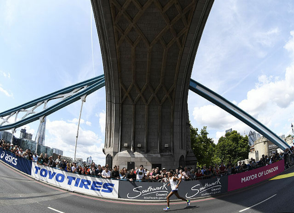 Boston-vinneren Geoffrey Kirui vant også maratonløpet i VM maraton-menn-tower-bridge_50D8645.jpg