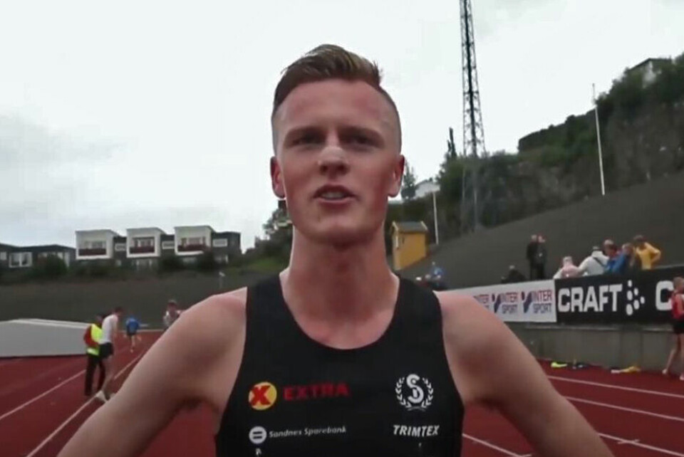 Narve Gilje Nordås kunne smile bredest etter 3000 meter på Fana Stadion (Foto fra streaming). Narve Gilje Nordås kunne smile bredest etter 3000 meter på Fana Stadion (Foto fra streaming).