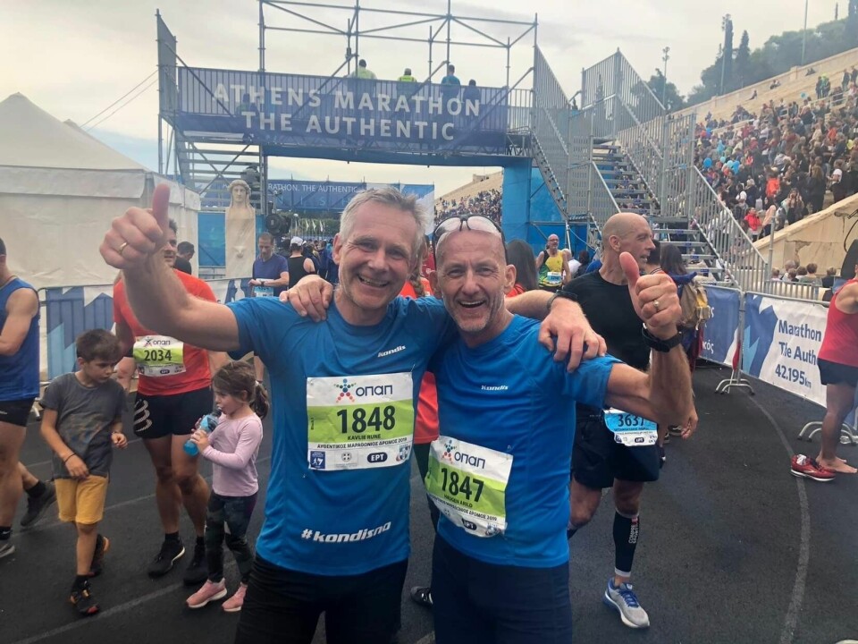 57 norske fullførte Athen Marathon hvor 42-åring vant Rune-Kalvie-tv-og-arild-haugen.JPG