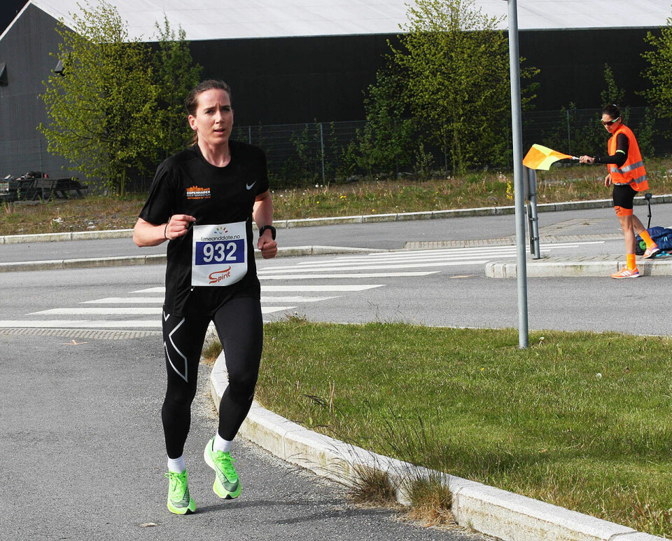 Tom Erik Halvorsen og Anne Bjerke Årrestad vant 10 km i Forus Perseløp Anne-Bjerke-Aarrestad-IMG_8144.jpg