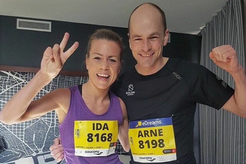Ida Bergsløkken og Arne Post jubler over 1.15.38 i Barcelona halvmaraton 11.februar Ida Bergsløkken og Arne Post jubler over 1.15.38 i Barcelona halvmaraton 11.februar