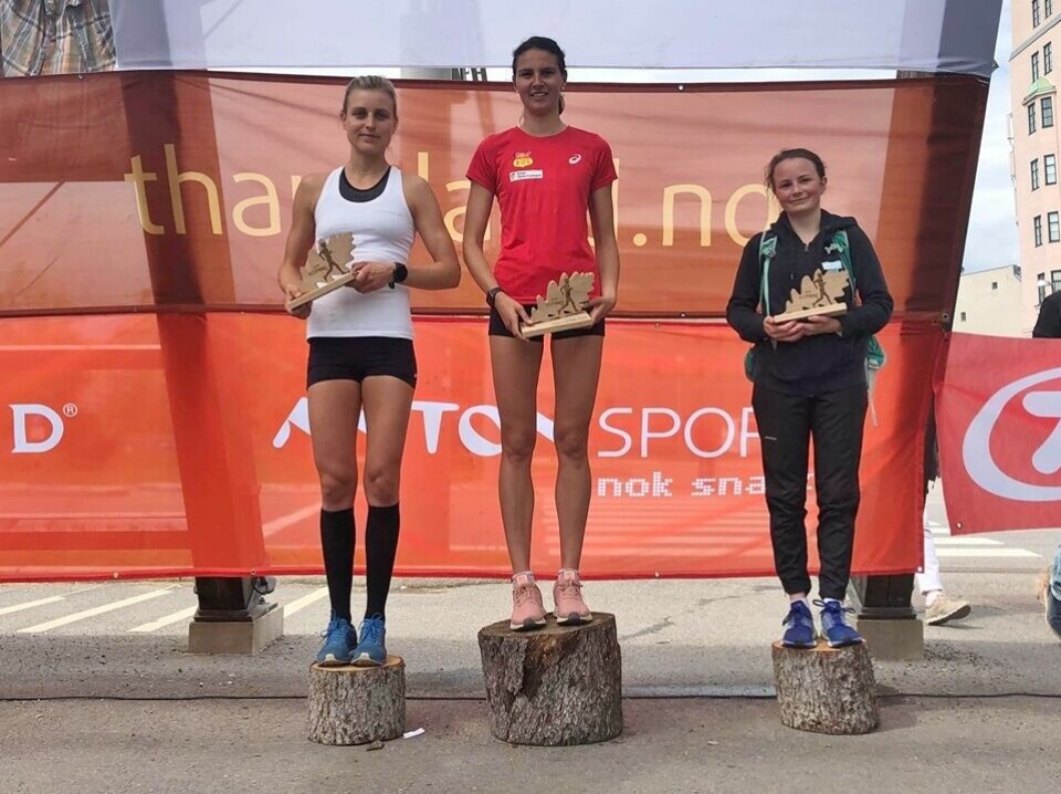 Stine Holager og Ola Skatvedt vant 80 km i rekordstort Ecotrail Oslo Kvinner_10km.jpg