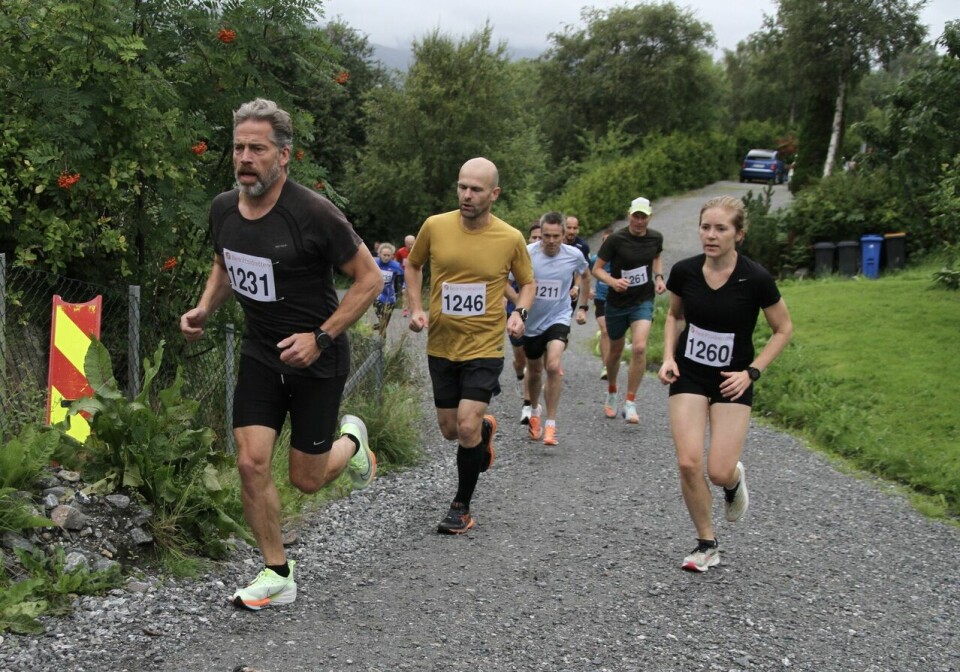 Flott debut for sommerløp på Fjordstien i Ålesund 8km_Janne_Elin_Vatnaland_start