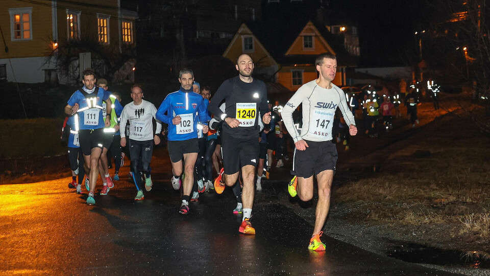 Espen Borge Joensen tar føringen fra start. Andreas Hauge og Thomas Skjæveland henger seg på. (Alle foto: Arne Dag Myking) Espen Borge Joensen tar føringen fra start. Andreas Hauge og Thomas Skjæveland henger seg på. (Alle foto: Arne Dag Myking)