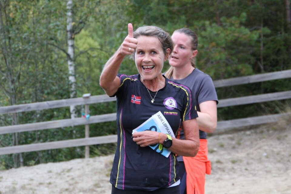 Tommel opp for arrangøren fra Jorun S Kildahl. Løperne var glede for at det ble karusell i år, selv om det var en amputert utgave. (Foto: Tore Gløer Wiken) Tommel opp for arrangøren fra Jorun S Kildahl. Løperne var glede for at det ble karusell i år, selv om det var en amputert utgave. (Foto: Tore Gløer Wiken)