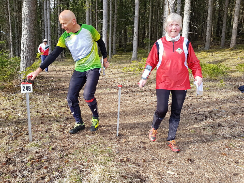 Fin start på bedrifts-o-løpene i Innlandet Håkon Beitnes og Bente Grøndalen i mål.jpg