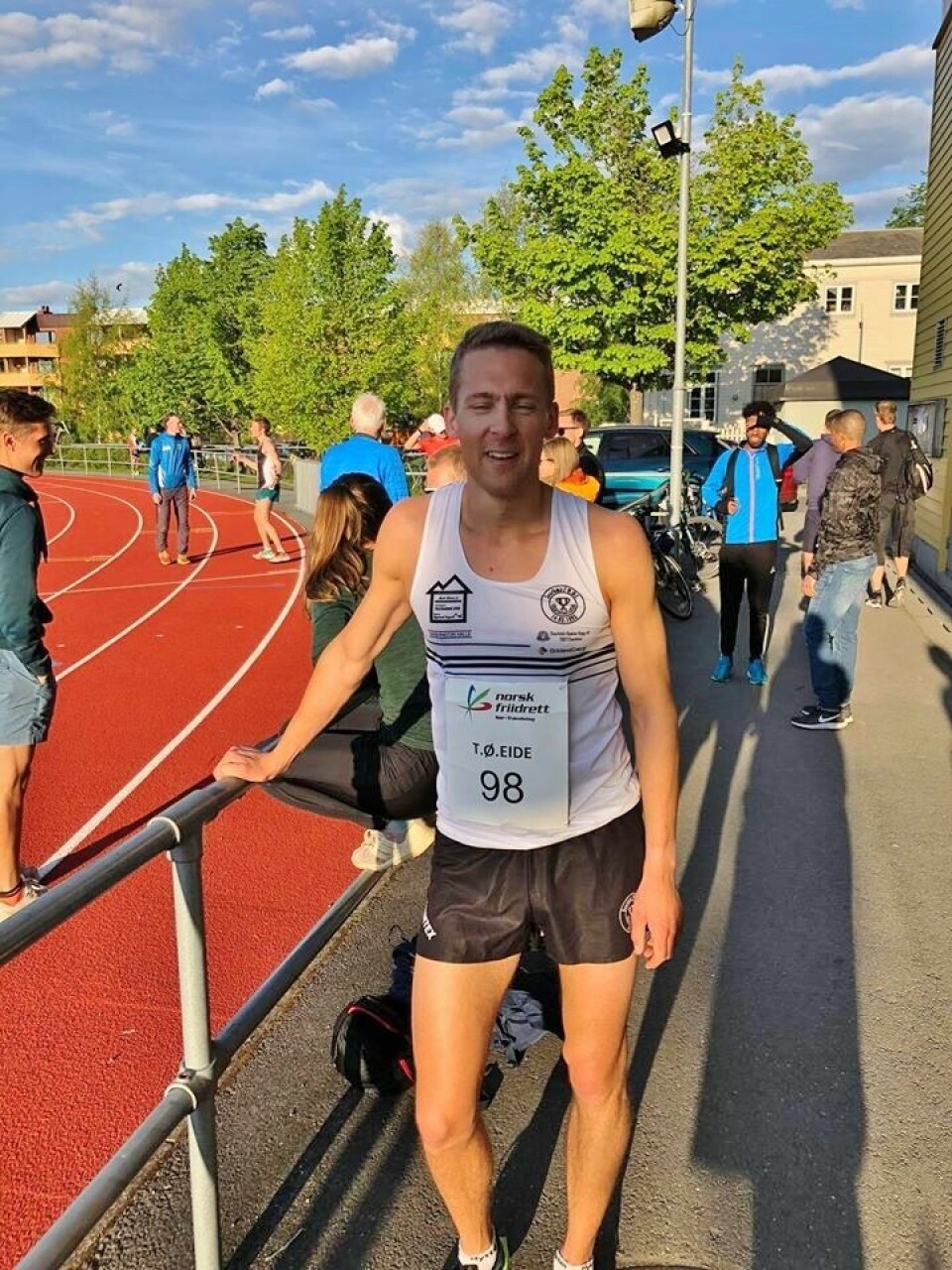 Trond Ørjan Eide og Grethe Tyldum raskest på 3000-meter løpefest i Trondheim tROND_øRJAN_eIDE_fOTO-bJØRN-jOHANSEN (720x960).jpg