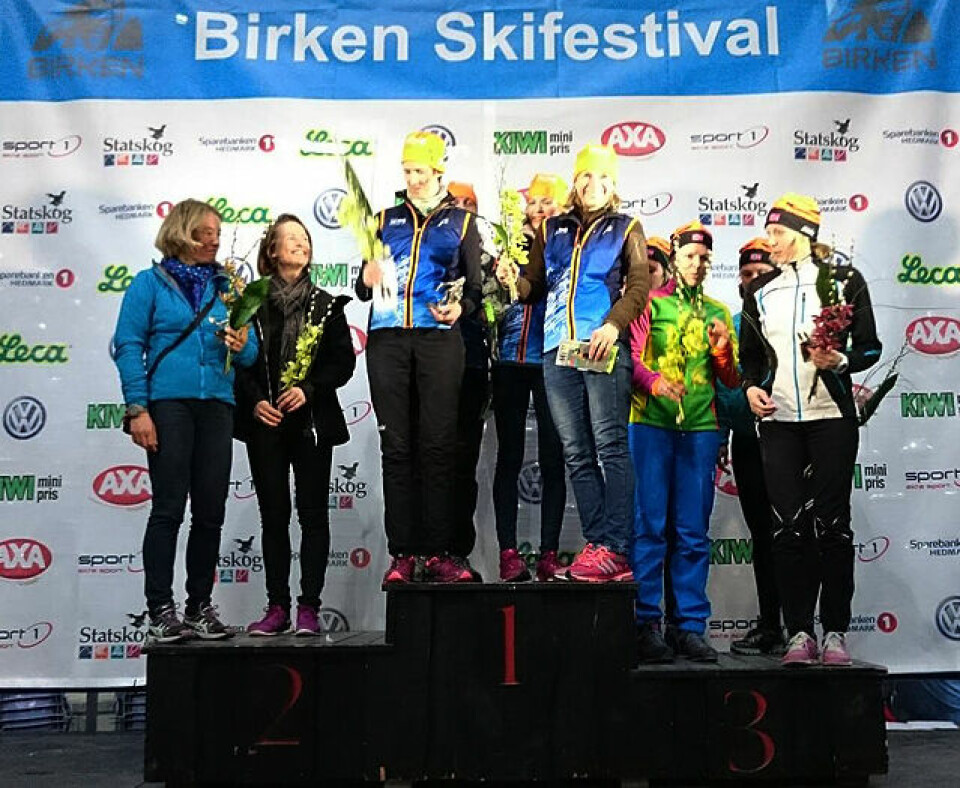288 lag startet i StafettBirken Pallen_kvinner.jpg