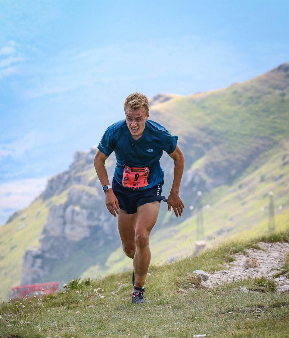 Tre norske medaljer på Vertikal KM i ungdommens VM i Skyrace Kasper-Fosser-maal-foto-Discover-Abruzzo.jpg