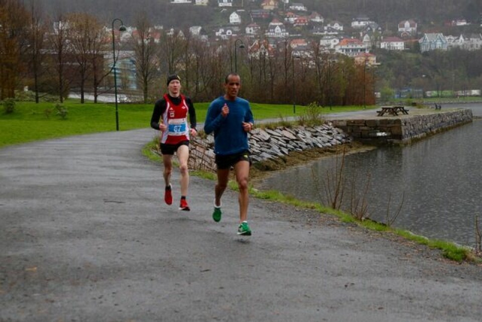 Bergen City Marathon - seier til Åslaug Kaardal og Kenneth Smeby Lederduo_16km