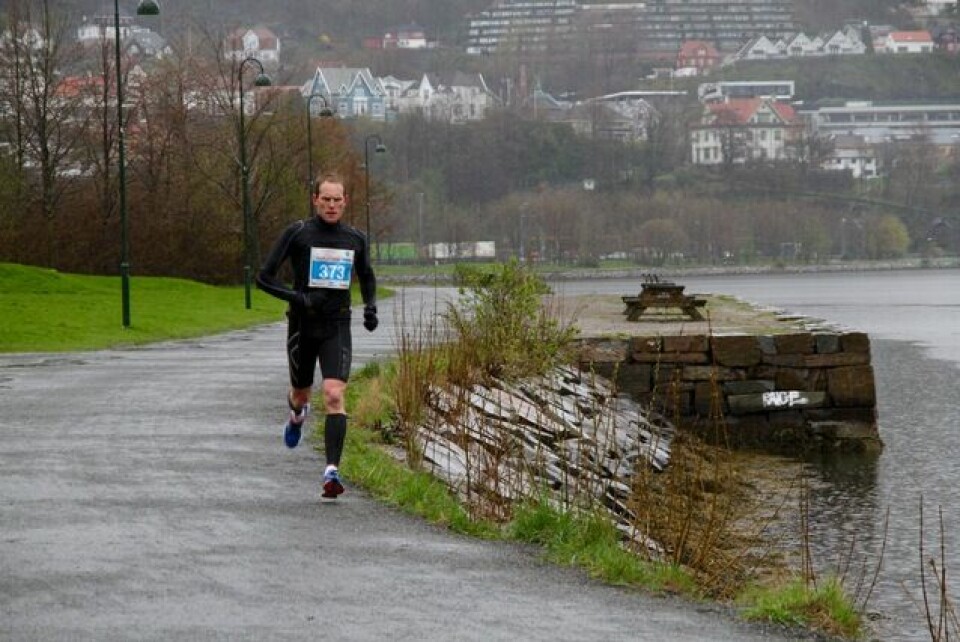 Bergen City Marathon - seier til Åslaug Kaardal og Kenneth Smeby Svein_Glomnes