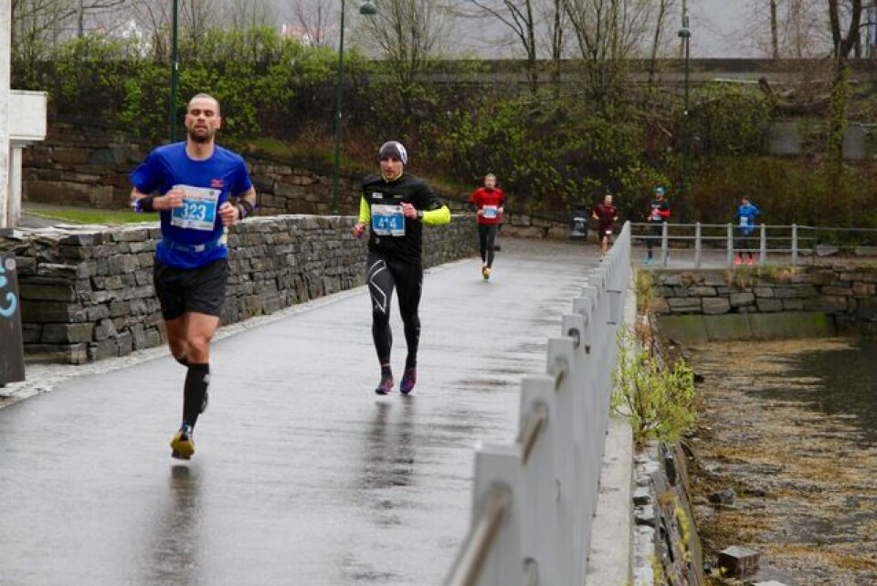 Bergen City Marathon - seier til Åslaug Kaardal og Kenneth Smeby Torgeir_Sandoey