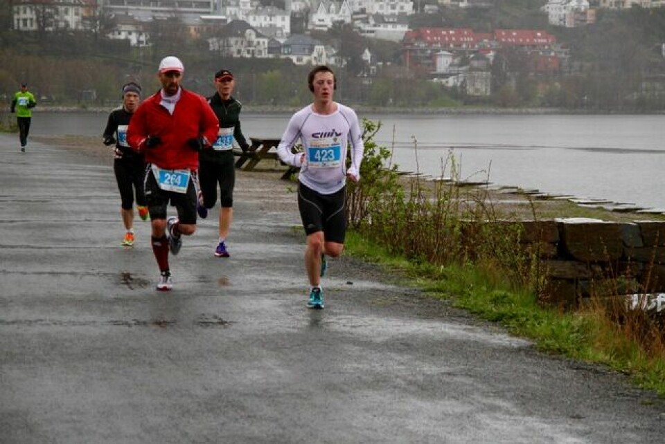 Bergen City Marathon - seier til Åslaug Kaardal og Kenneth Smeby Haakon_Bergsholm