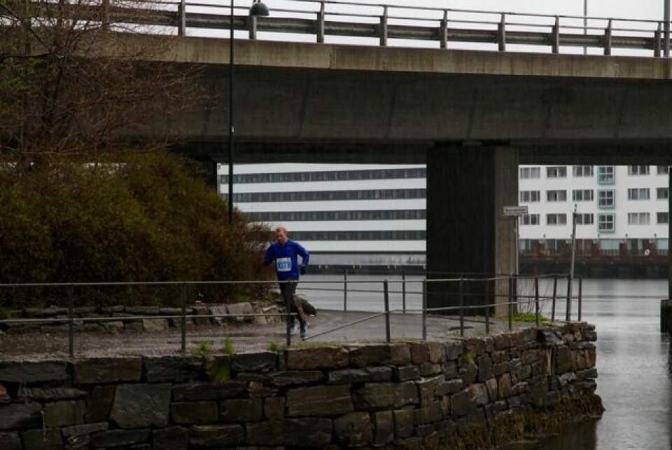 Bergen City Marathon - seier til Åslaug Kaardal og Kenneth Smeby Svein_Robert_Heltne