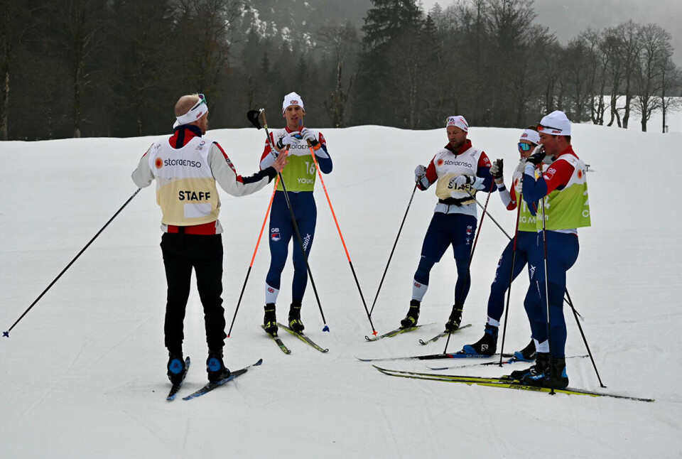 Hans Kristian Stadheim (til venstre) og Jostein Vinjerui (midten) er trenere for det britiske langrennslandslaget fram mot vinterens OL i Beijing. (Foto: privat) Hans Kristian Stadheim (til venstre) og Jostein Vinjerui (midten) er trenere for det britiske langrennslandslaget fram mot vinterens OL i Beijing. (Foto: privat)