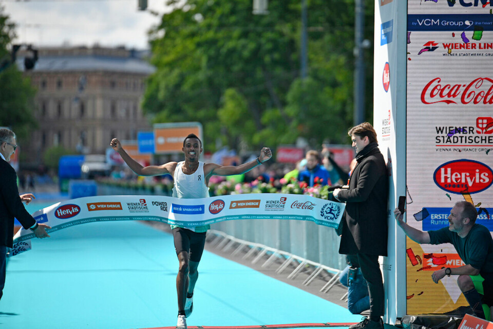 Hanne Mjøen Maridal imponerte med supert løp i Wien Maraton herrevinner.jpg