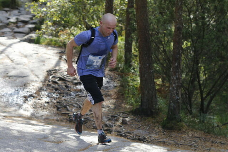 Mari Mauland og Tom E Halvorsen vant Preikestolen maraton Jarl_Roth.jpg