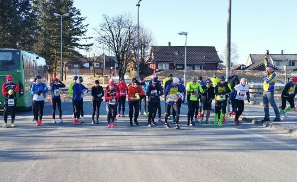 Bjørn Tore Taranger og Therese Falk vant NM 100 km Start_maraton-og-6H_foto_Jofrid_Risa (640x393).jpg