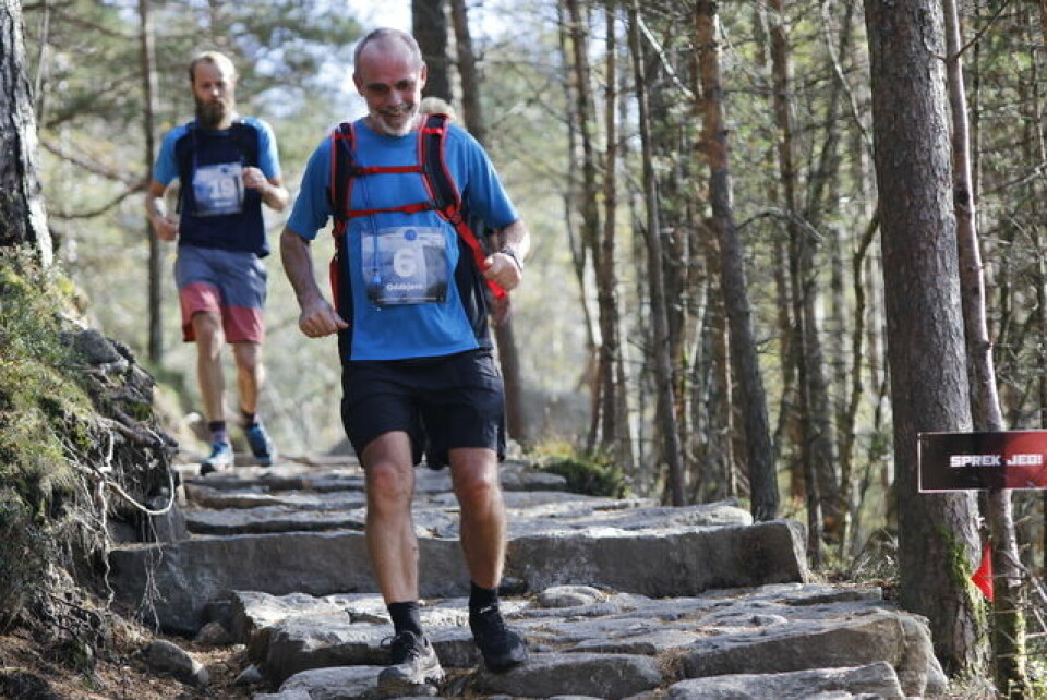 Mari Mauland og Tom E Halvorsen vant Preikestolen maraton Oddbjoern_Austad.jpg