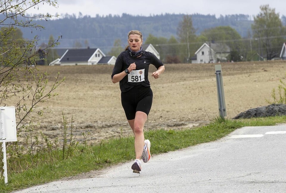 150 deltakere løp Perseløpet og halvparten perset Malene Knutsen Breivik fra SK Vidar løp 10 km på 41.14.jpg