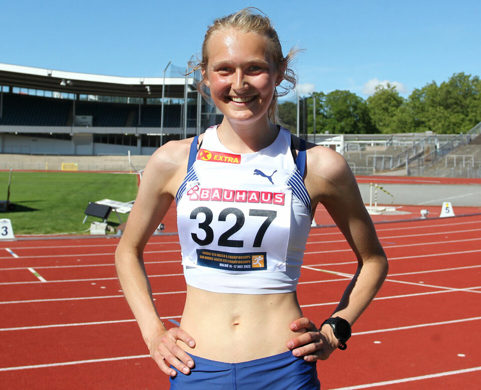 Kometen Kristine Meinert Rød kristine-meinert-roed-03.jpg
