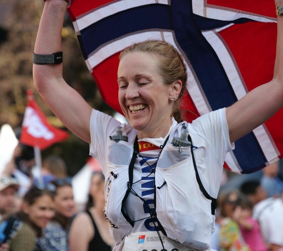 Sara-Rebakka Færø Linde jubler i mål etter 14. plassen i VM terrengultra tidligere i år. Førstkommende helg er hun favoritt i NM. Sara-Rebakka Færø Linde jubler i mål etter 14. plassen i VM terrengultra tidligere i år.
