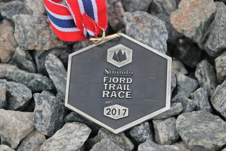 Dobbelt Albon i Stranda Fjord Trail Race 01_premie.jpg
