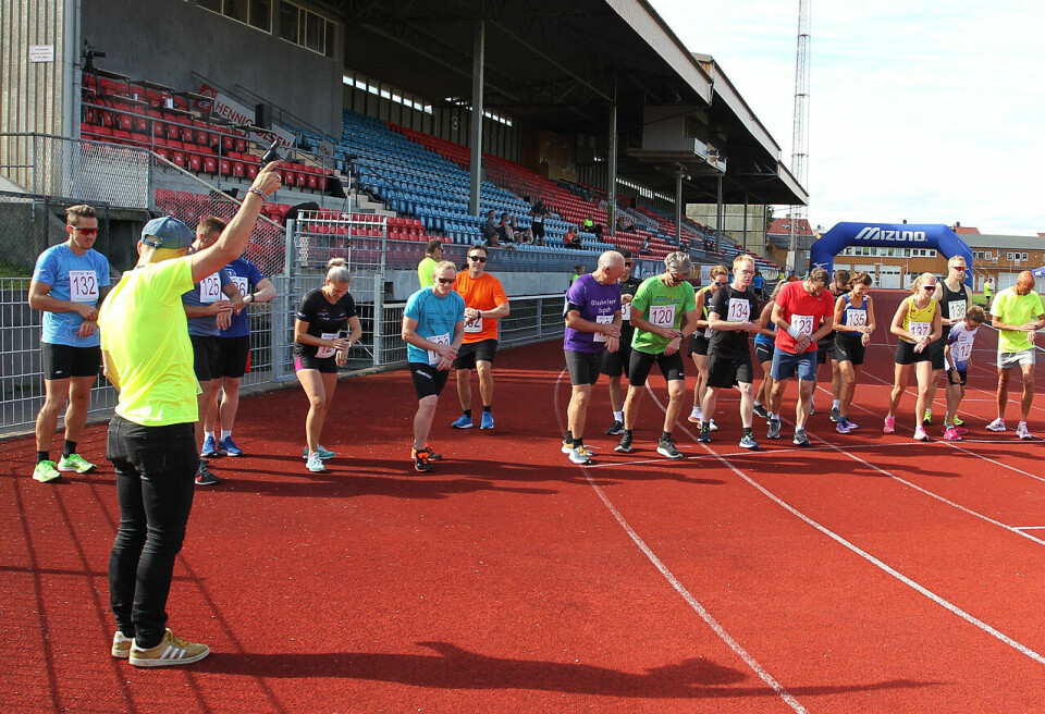 Mange sterke 10 000-tider - Sondre slo både times- og 20 000 m-rekorden med god margin Heat2_start_A20G1926.jpg