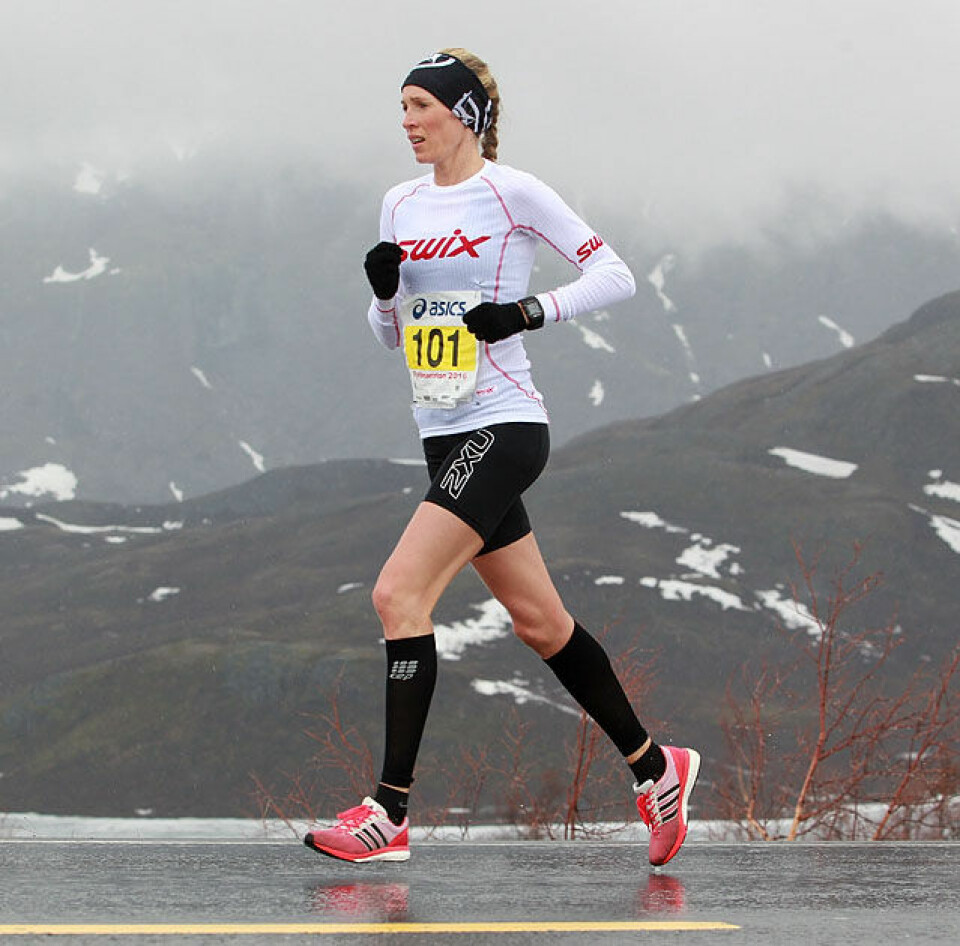 Flott vinnertid av Silje Eklund i Det Norske Fjellmaraton Silje_Eklund_damevinner_mot_toppen_A20G6161.jpg