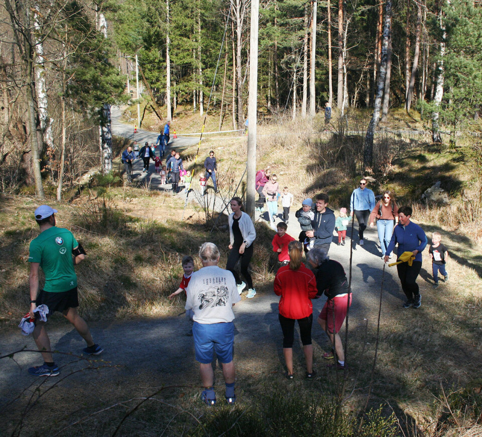 Kjempegod stemning og vakkert solskinn under Varodd-løpet Barnelop-IMG_9009.jpg