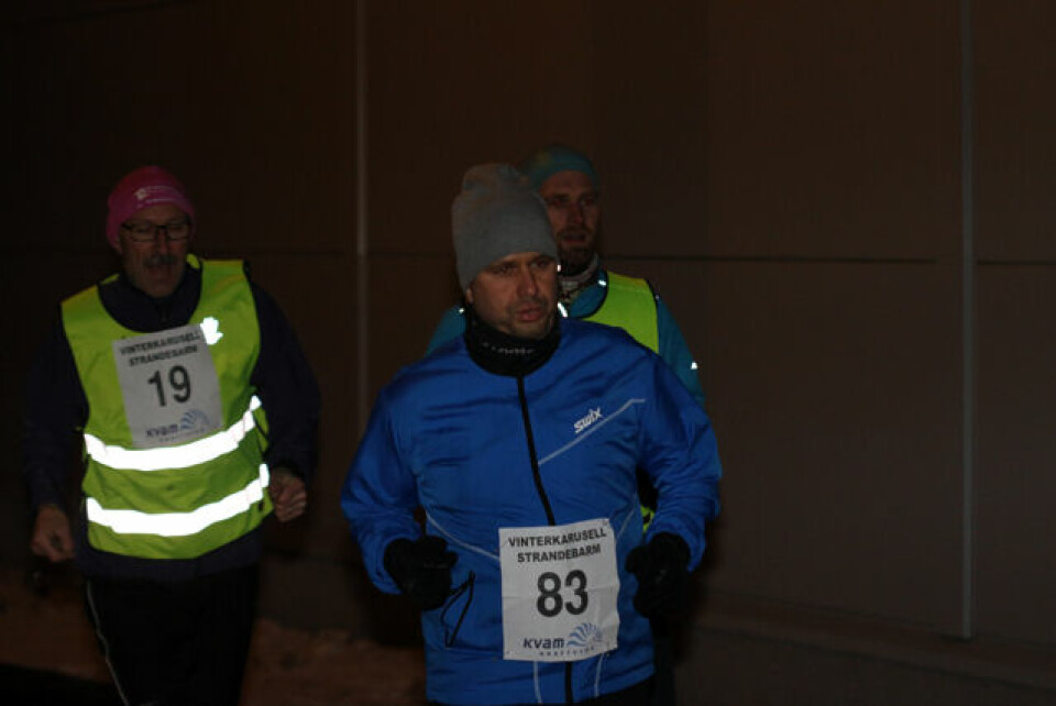 God stemning i Strandebarm da julenissen kom på besøk 1P1A3104.jpg