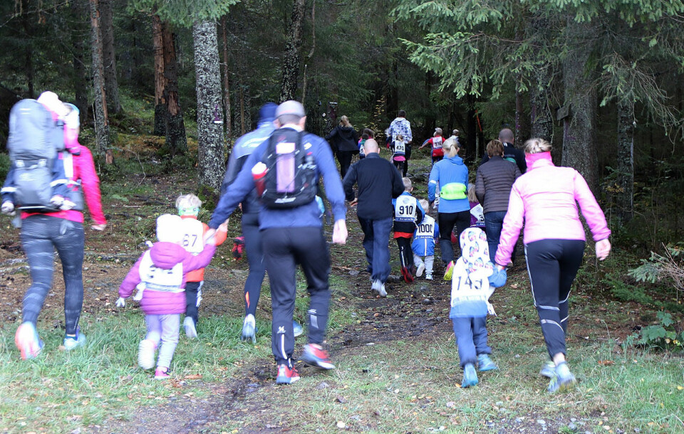Full fart på krevende stier i Åmotdammen Rundt Barnelopet_4S7A8998.jpg