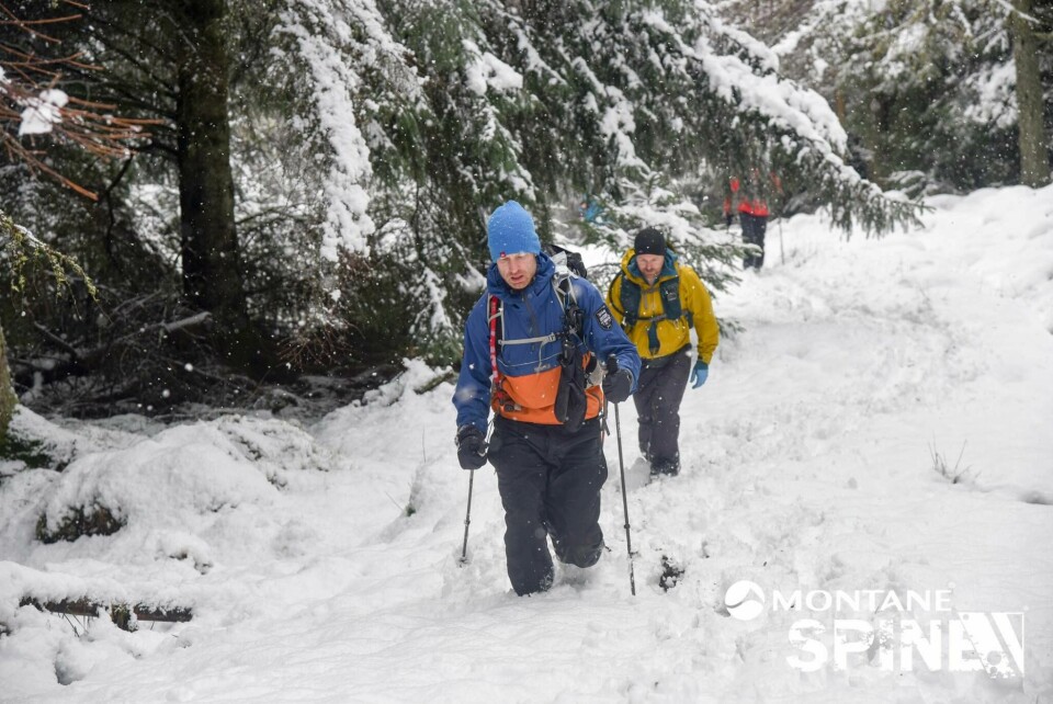 Thomas Øderud nr 15 i The Spine Race etter 144 timer Mye_snø.jpg
