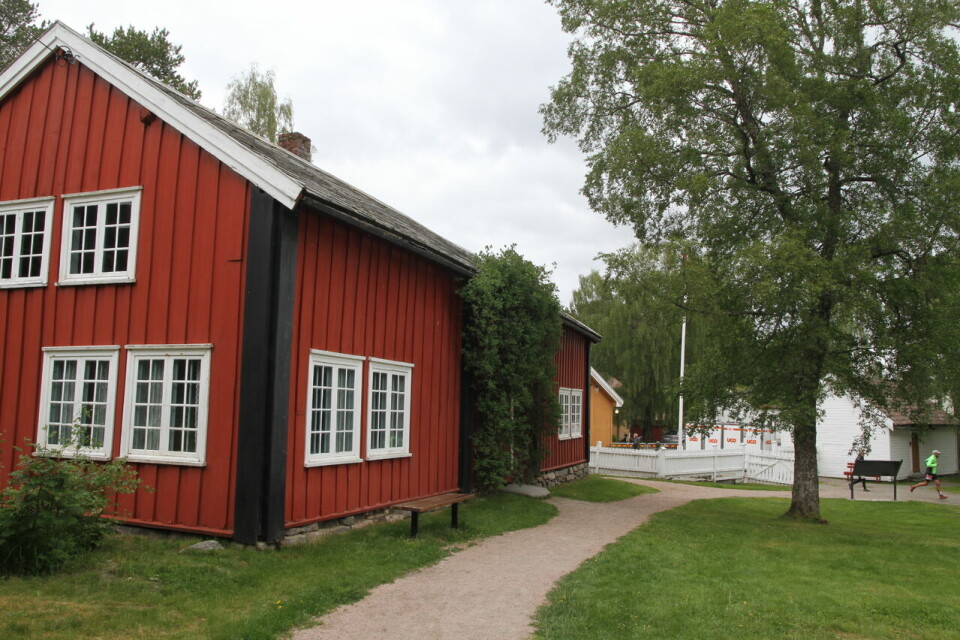 Johanna Åström og Kjell Magnar Berli vant Molde7topper Gamle_hus_liten_loeper