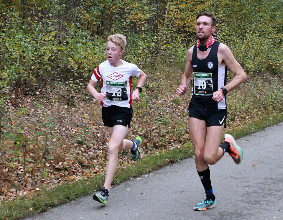 Rekordløp av Karoline Bjerkeli Grøvdal, 30:32. Zerei Kbrom Mezngi slo Sandnes-gutta 400m_igjen_Sondre_Strande_Omland_13aar_AZ3T4761.jpg