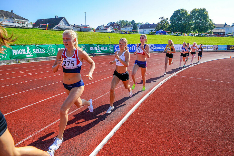 Vilde Våge Henriksen og Grethe Tyldum tok hver sin NM-tittel på 1500 meter _DSC2378.jpg