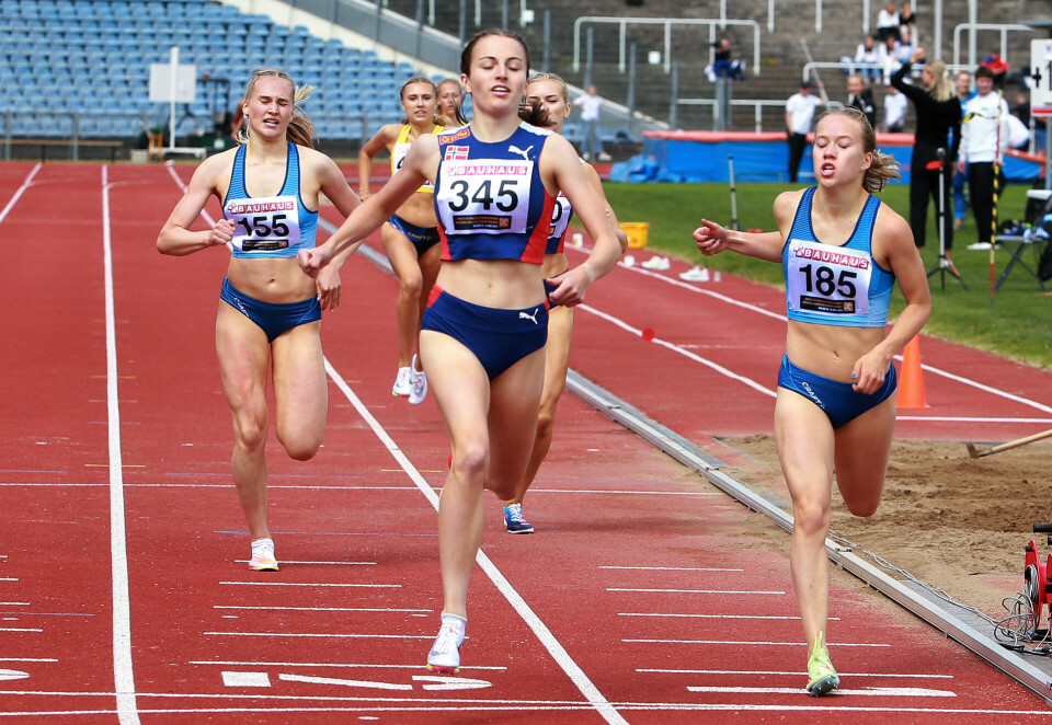 Lureløp: Ingen ville dra på 800 m, så det ble de beste spurternes dag, og Ingeborg Østgård var best i U20-finalen. (Foto: Kjell Vigestad) Lureløp: Ingen ville dra på 800 m, så det ble de beste spurternes dag, og Ingeborg Østgård var best i U20-finalen. (Foto: Kjell Vigestad)