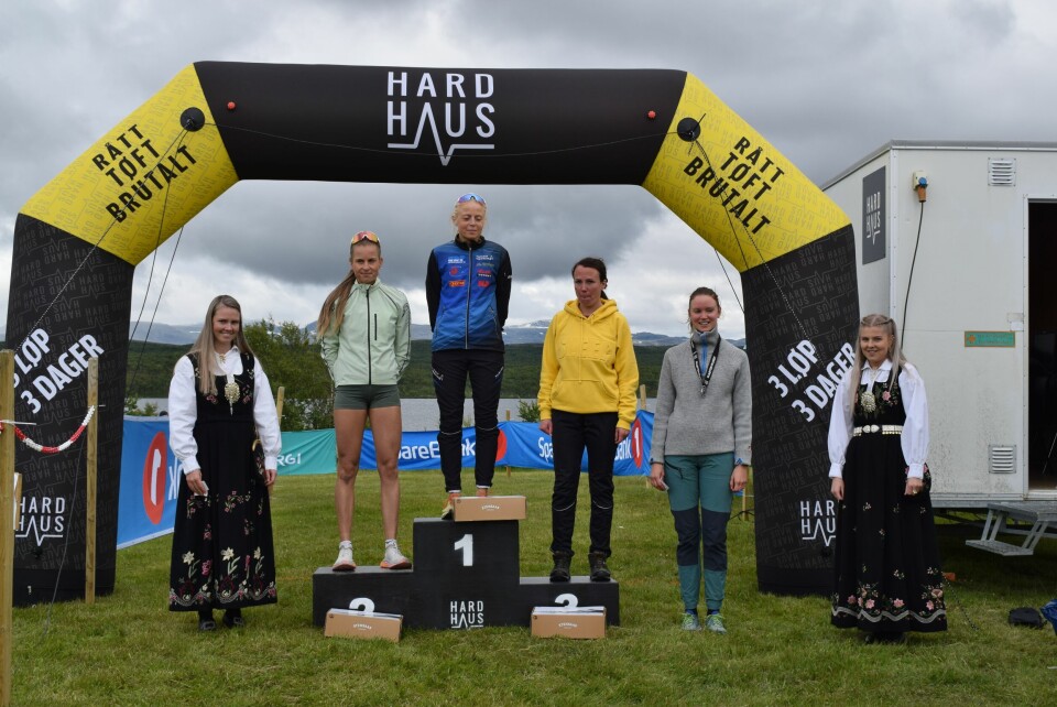 Kamp om 200 startplasser da Riasten Rundt ble eneste løp i Hardhausen Kvinner_pallen.JPG