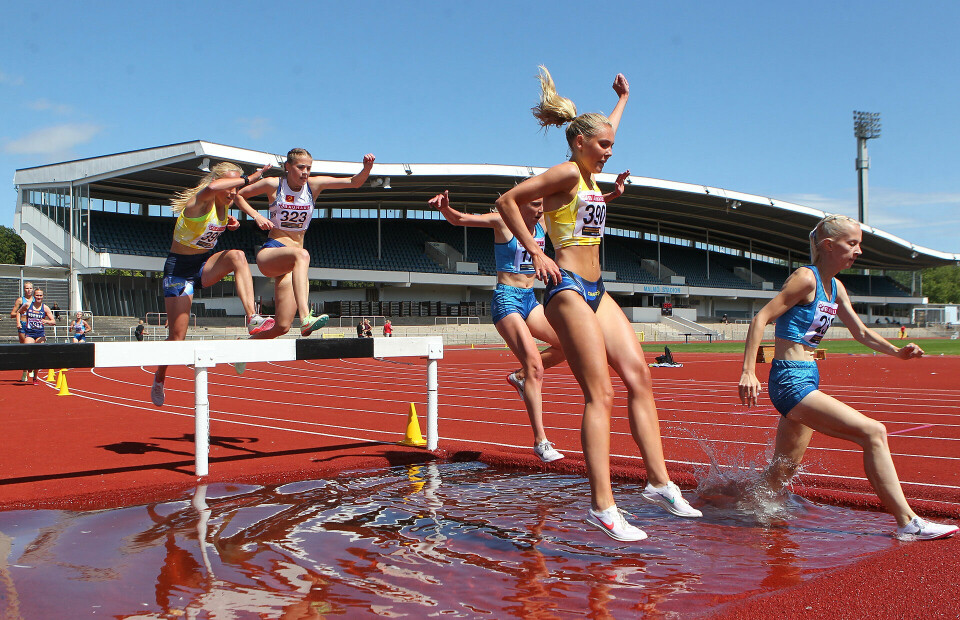 Ingeborg Østgård spurtet inn til enda en seier - vant også 800 m - OPPDATERT vid_3000m_hinder_U20-23_kvinner_hele_feltet_minusVVH_A20G2440.jpg