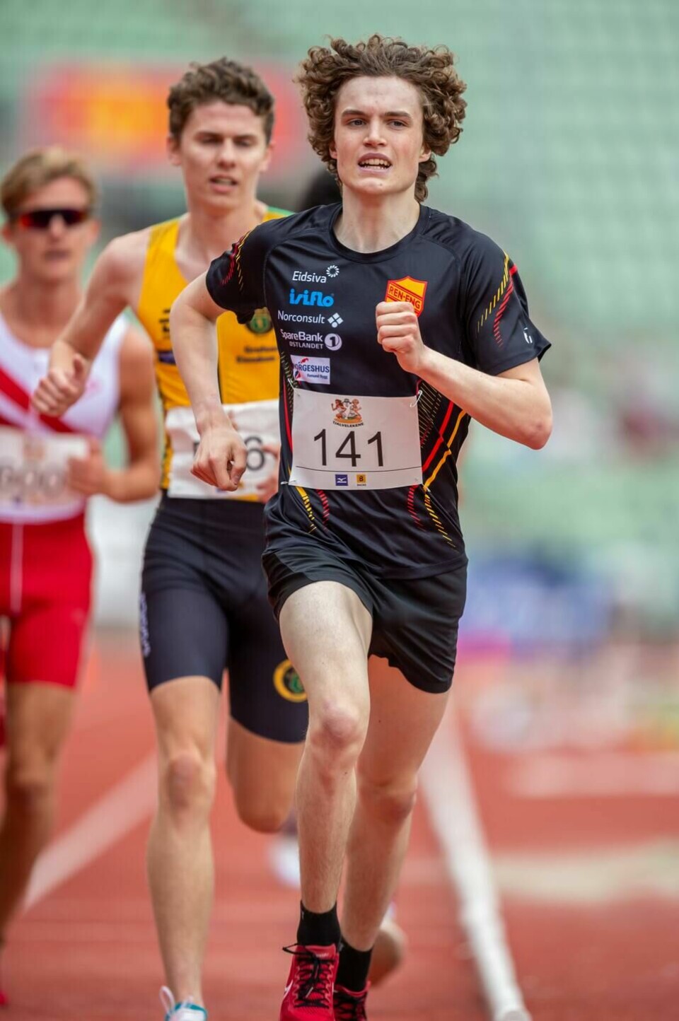Tjalvelekene med 2000 m og 3000 m lørdag Esten Hansen-M¢llerud Hauen.jpg