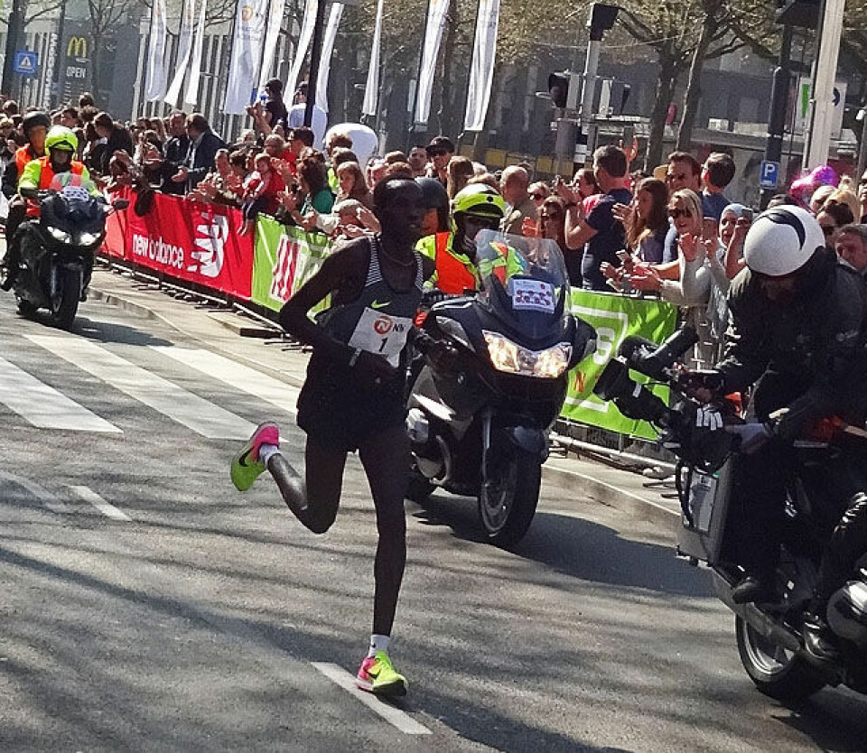 Fem norske under 2.40 i Rotterdam Marathon Marius_Kimutai_640.jpg